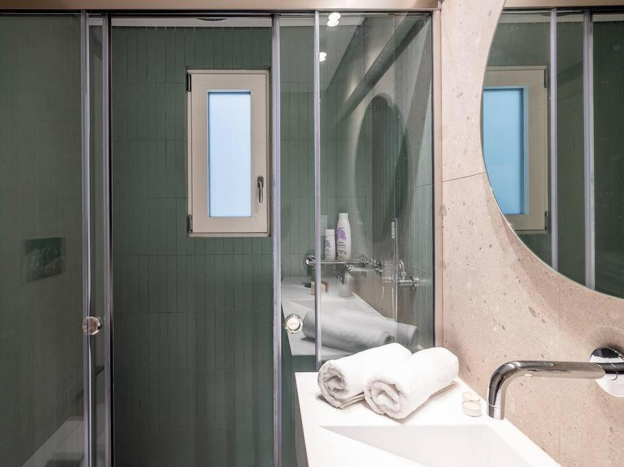 Electra Luxury Apartment At The Heraklion Center Exteriör bild