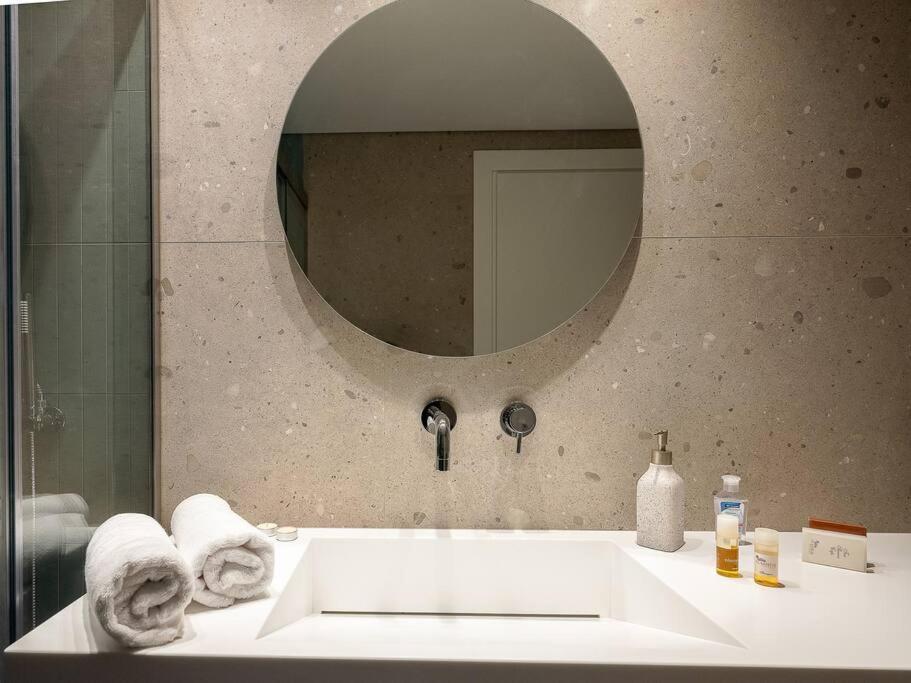 Electra Luxury Apartment At The Heraklion Center Exteriör bild