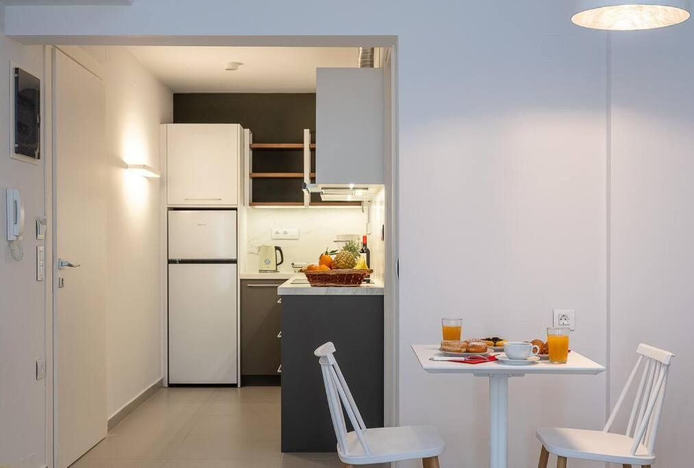 Electra Luxury Apartment At The Heraklion Center Exteriör bild