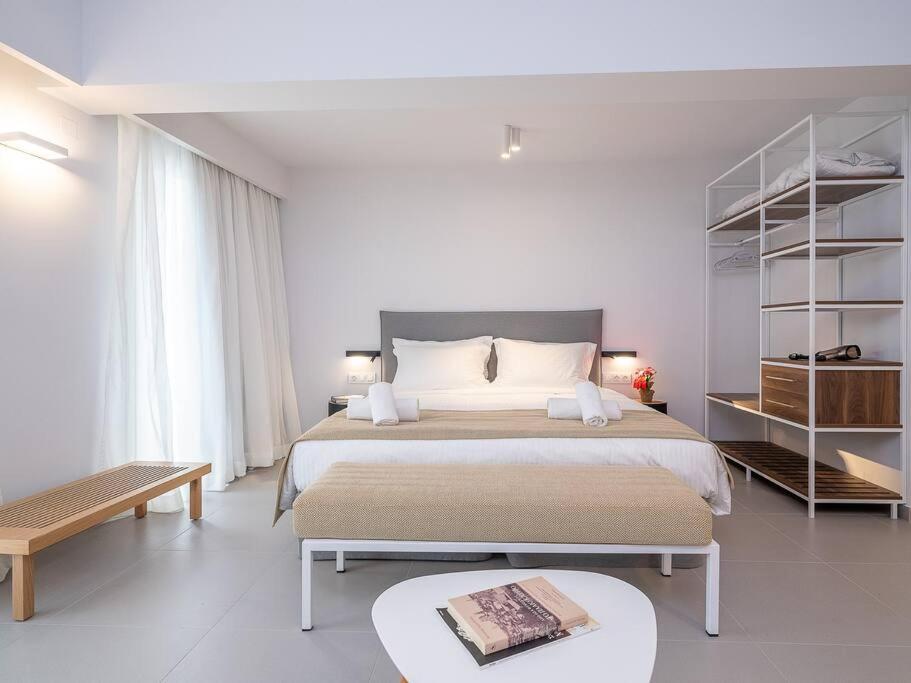 Electra Luxury Apartment At The Heraklion Center Exteriör bild