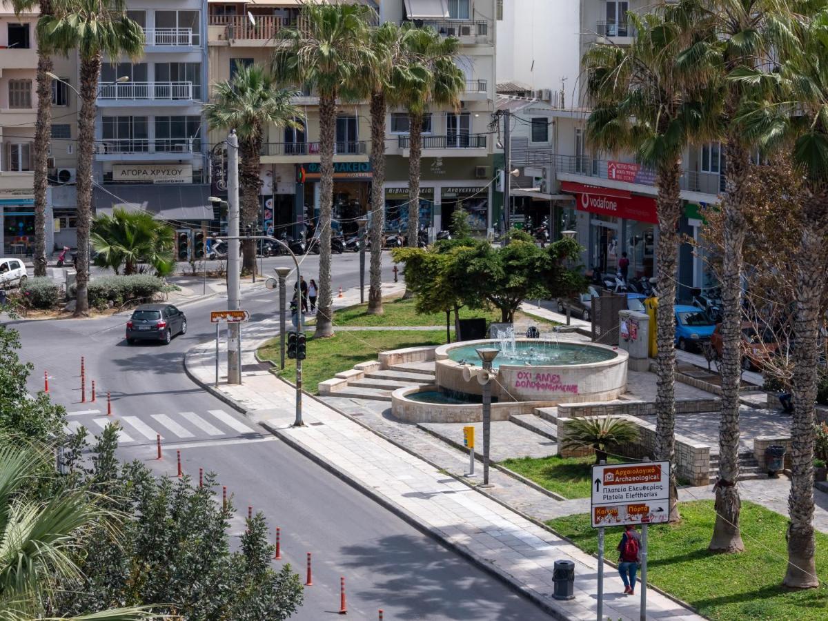 Electra Luxury Apartment At The Heraklion Center Exteriör bild